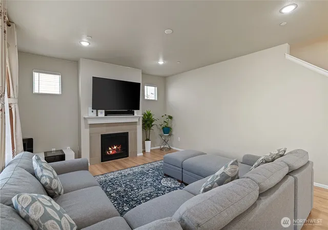 Photo 3 of Single family home for sale at 1175 Panoramic Loop, Bremerton, WA 98312 | MLS# NWM2574850 | Listing updated on 2026-09-25