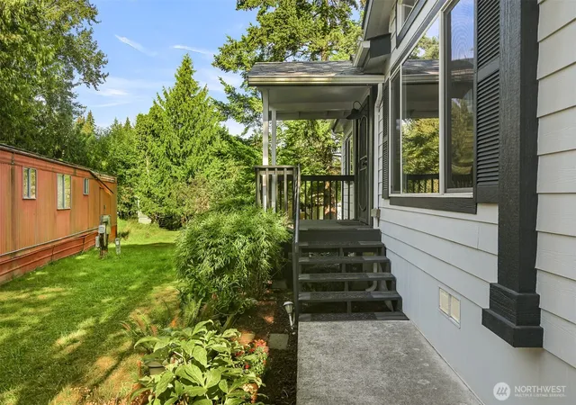 Photo 2 of Manufactured home for sale at 4000 Flynn St #28, Bellingham, WA 98229 | MLS# NWM2574854 | Listing updated on 2026-09-25