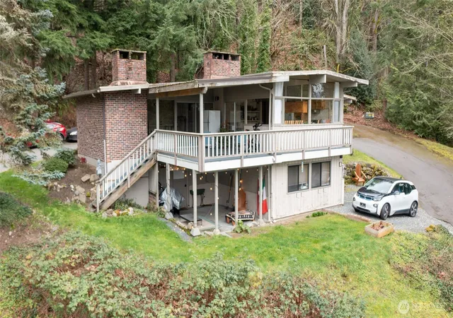 Photo 3 of Multi family home for sale at 2232 E Lake Sammamish Pkwy Ne, Sammamish, WA 98074 | MLS# NWM2574876 | Listing updated on 2026-09-25