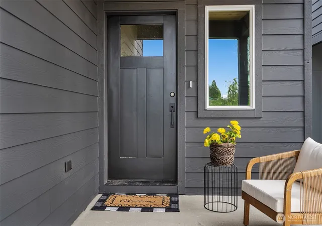Townhouse for sale at 230 106th Street SW #A, Everett, WA 98204 | MLS# NWM2574883