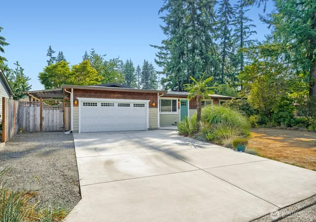 Photo 2 of Single family home for sale at 18529 Se 244th Pl, Covington, WA 98042 | MLS# NWM2574892 | Listing updated on 2026-09-25