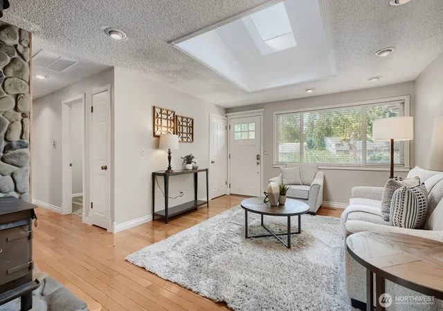 Photo 4 of Single family home for sale at 18529 Se 244Th Pl, Covington, WA 98042 | MLS# NWM2574892 | Listing updated on 2026-09-25