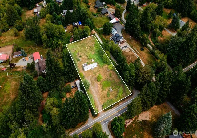 Photo 2 of Sale Pending at 25006 Se 224th St, Maple Valley, WA 98038 | MLS# NWM2574893 | Listing updated on 2026-09-25