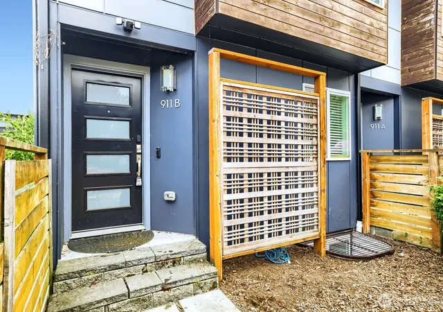 Photo 1 of Townhouse for sale at 911 N 104th Street #B, Seattle, WA 98133 | MLS# NWM2574898 | Listing updated on 2026-09-29