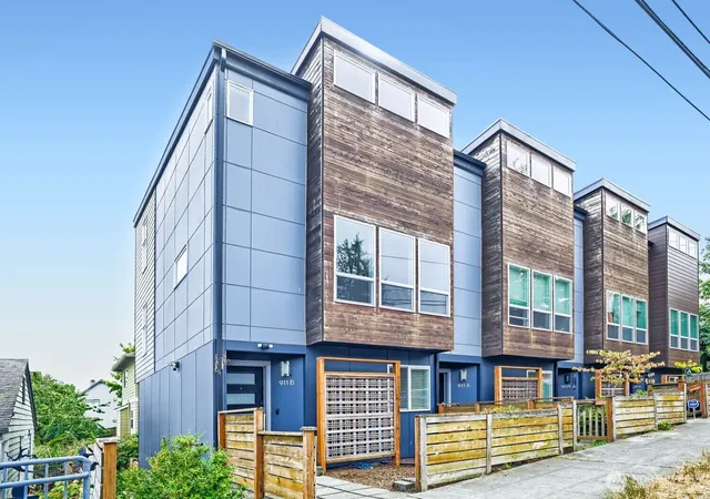 Photo 2 of Townhouse for sale at 911 N 104th Street #B, Seattle, WA 98133 | MLS# NWM2574898 | Listing updated on 2026-09-29