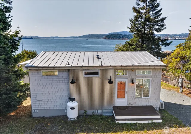 Photo 3 of Single family home for sale at 6938 Channel View Dr, Anacortes, WA 98221 | MLS# NWM2574902 | Listing updated on 2026-09-25