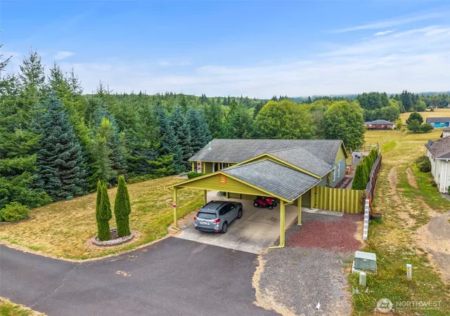 Photo 2 of Single family home for sale at 10 Par Dr, Cathlamet, WA 98612 | MLS# NWM2574906 | Listing updated on 2026-09-25