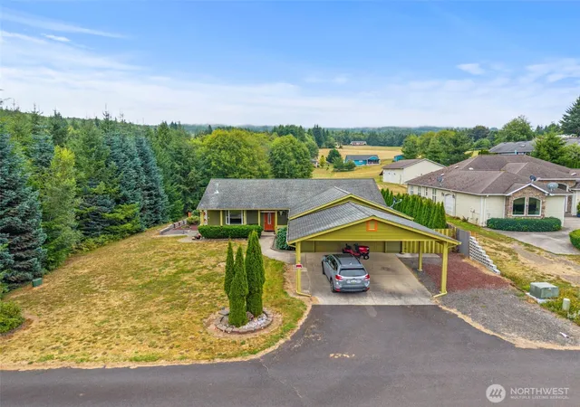 Photo 3 of Single family home for sale at 10 Par Dr, Cathlamet, WA 98612 | MLS# NWM2574906 | Listing updated on 2026-09-25