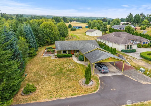 Photo 3 of Single family home for sale at 10 Par Dr, Cathlamet, WA 98612 | MLS# NWM2574906 | Listing updated on 2026-09-25