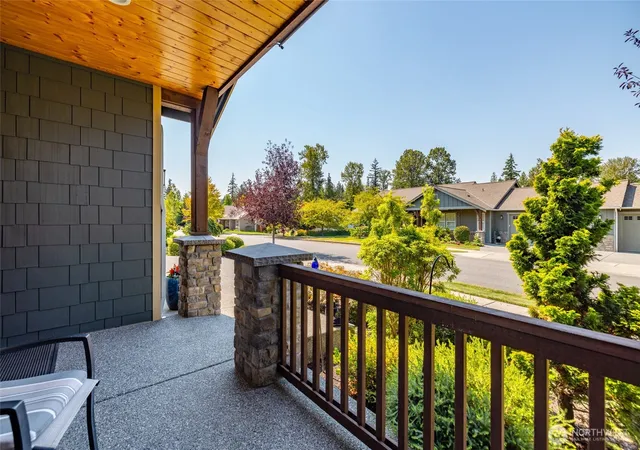 Photo 3 of Single family home for sale at 518 Twin Brooks Dr, Mount Vernon, WA 98273 | MLS# NWM2574910 | Listing updated on 2026-09-25