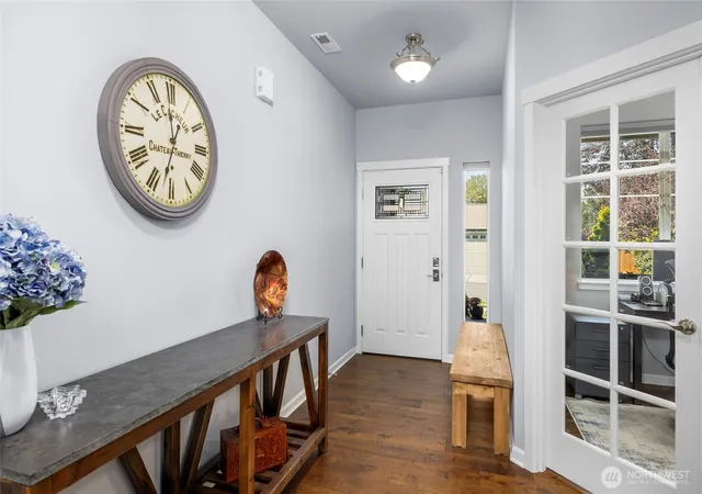Photo 3 of Single family home for sale at 518 Twin Brooks Dr, Mount Vernon, WA 98273 | MLS# NWM2574910 | Listing updated on 2026-09-25