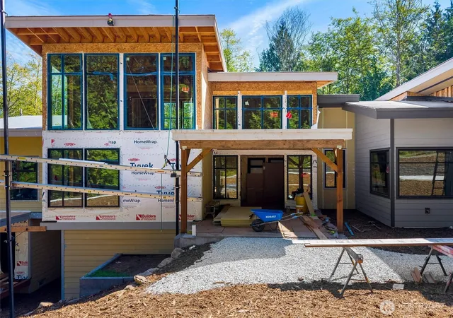 Photo 4 of Single family home for sale at 586 Samish Springs, Bellingham, WA 98229 | MLS# NWM2574920 | Listing updated on 2026-09-23