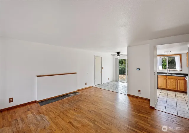 Photo 4 of Sale Pending at 1527 Sylvan Way, Bremerton, WA 98310 | MLS# NWM2574923 | Listing updated on 2026-09-25