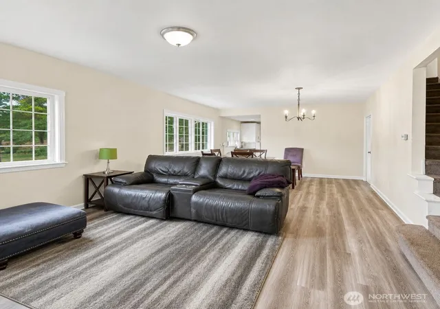 Photo 3 of Single family home for sale at 702 5Th Ave Nw, Puyallup, WA 98371 | MLS# NWM2574944 | Listing updated on 2026-09-24
