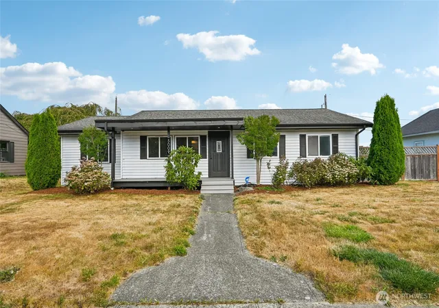 Photo 1 of Single family home for sale at 5009 Yakima Ave, Tacoma, WA 98408 | MLS# NWM2574947 | Listing updated on 2026-09-29