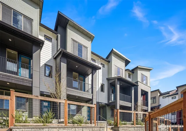 Photo 1 of Townhouse for sale at 26536 Ne 143rd Cir Ne #32-B, Duvall, WA 98019 | MLS# NWM2574955 | Listing updated on 2026-10-02
