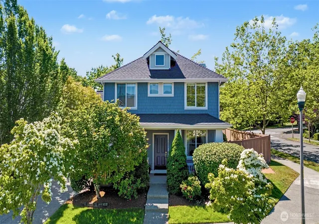 Photo 2 of Single family home for sale at 7521 Dogwood Ln Se, Snoqualmie, WA 98065 | MLS# NWM2574967 | Listing updated on 2026-10-01