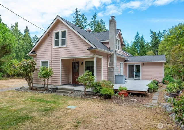 Photo 3 of Single family home for sale at 3414 Wilson Rd, Oak Harbor, WA 98277 | MLS# NWM2574986 | Listing updated on 2026-09-25