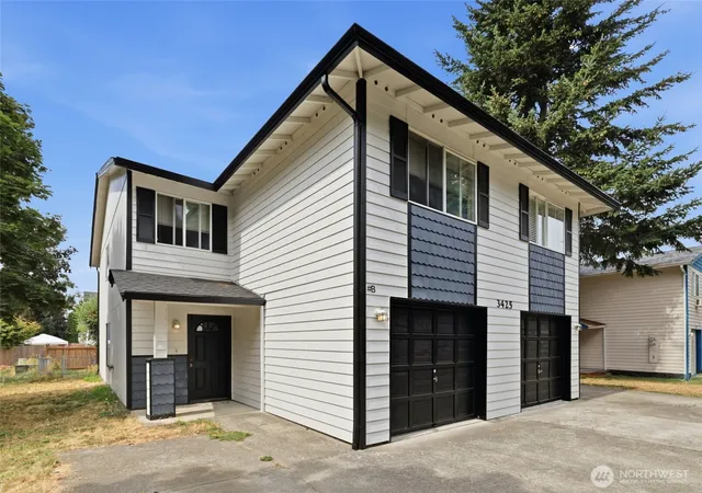 Photo 3 of Multi family home for sale at 3425 D St #A & B, Auburn, WA 98002 | MLS# NWM2575017 | Listing updated on 2026-09-25