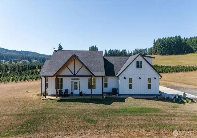 Photo 1 of Single family home for sale at 620 29 Cousins Rd, Chehalis, WA 98532 | MLS# NWM2575025 | Listing updated on 2026-09-25
