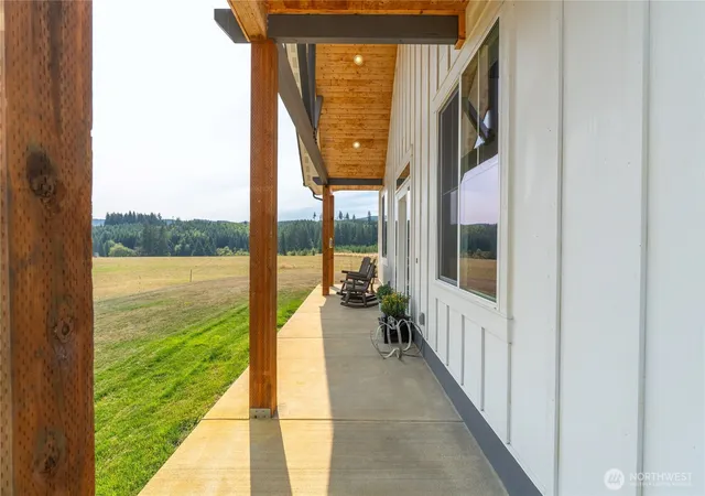 Photo 3 of Single family home for sale at 620 29 Cousins Rd, Chehalis, WA 98532 | MLS# NWM2575025 | Listing updated on 2026-09-25