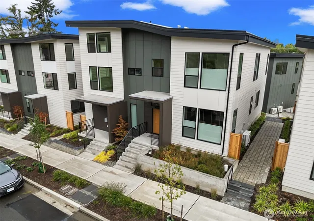 Photo 30 of Townhouse for sale at 4106 30th Avenue S, Seattle, WA 98108 | MLS# NWM2575031 | Listing updated on 2026-10-09