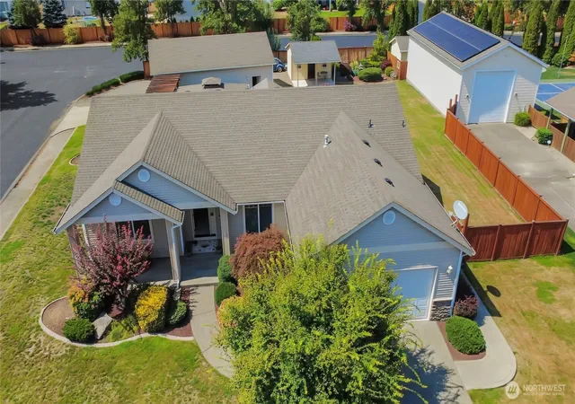 Photo 1 of Single family home for sale at 13714 143rd Ave E, Orting, WA 98360 | MLS# NWM2575042 | Listing updated on 2026-09-28