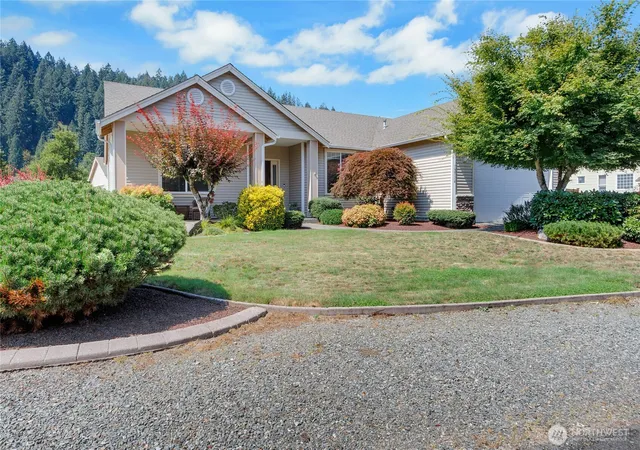 Photo 3 of Single family home for sale at 13714 143rd Ave E, Orting, WA 98360 | MLS# NWM2575042 | Listing updated on 2026-09-28