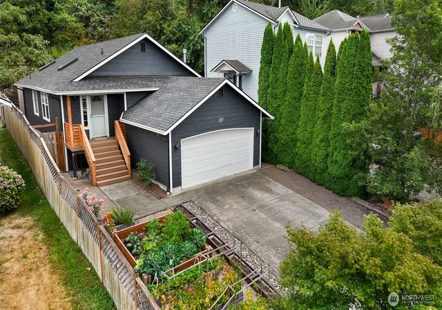 Photo 1 of Single family home for sale at 117 S 44th St, Bellingham, WA 98229 | MLS# NWM2575075 | Listing updated on 2026-09-24