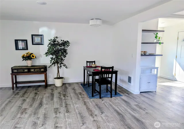 Photo 4 of Single family home for sale at 1821 S 19Th St, Tacoma, WA 98405 | MLS# NWM2575087 | Listing updated on 2026-10-01