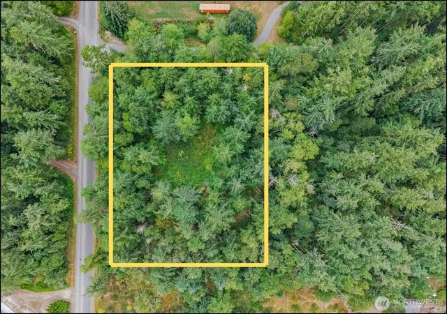 Photo 3 of Sale Pending at 500 N Jacob Miller Rd, Port Townsend, WA 98368 | MLS# NWM2575093 | Listing updated on 2026-09-24