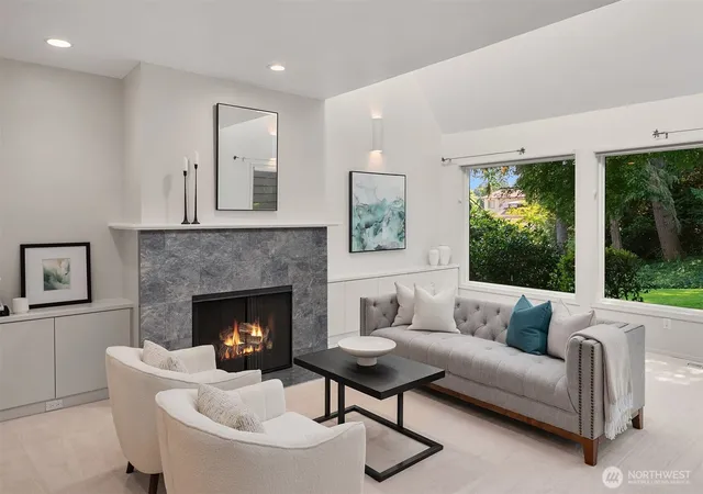 Photo 2 of Sale Pending at 10307 Ne 19th Pl #B3, Bellevue, WA 98004 | MLS# NWM2575099 | Listing updated on 2026-09-25