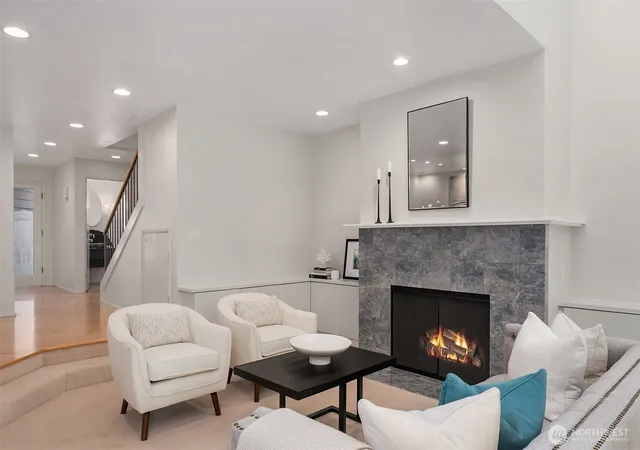Photo 3 of Sale Pending at 10307 Ne 19th Pl #B3, Bellevue, WA 98004 | MLS# NWM2575099 | Listing updated on 2026-09-25