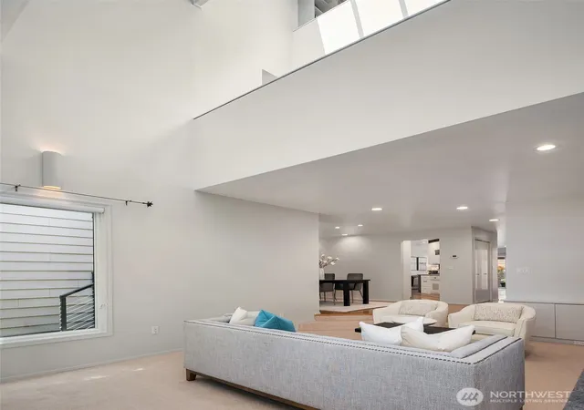 Photo 3 of Sale Pending at 10307 Ne 19Th Pl #B3, Bellevue, WA 98004 | MLS# NWM2575099 | Listing updated on 2026-09-25