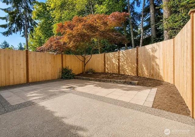Photo 3 of Townhouse for sale at 5810 137th Place Se, Everett, WA 98208 | MLS# NWM2575100 | Listing updated on 2026-09-30