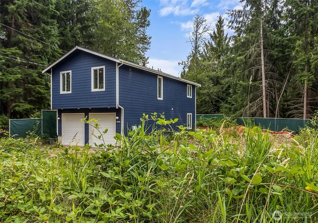 Photo 2 of Single family home for sale at 12110 167th Drive Ne, Arlington, WA 98223 | MLS# NWM2575109 | Listing updated on 2026-09-23