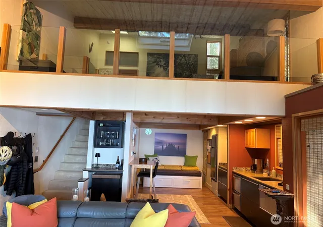 Photo 3 of Condo for sale at 332 E Pointes Dr E #332, Shelton, WA 98584 | MLS# NWM2575129 | Listing updated on 2026-09-28