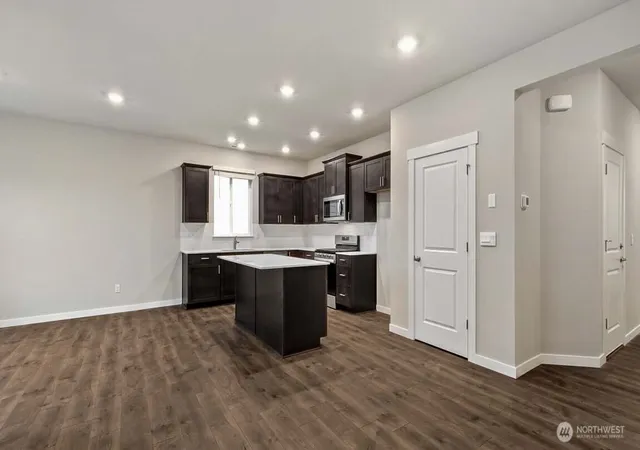 Photo 2 of Single family home for sale at 13828 11th Pl W, Lynnwood, WA 98087 | MLS# NWM2575164 | Listing updated on 2026-10-02