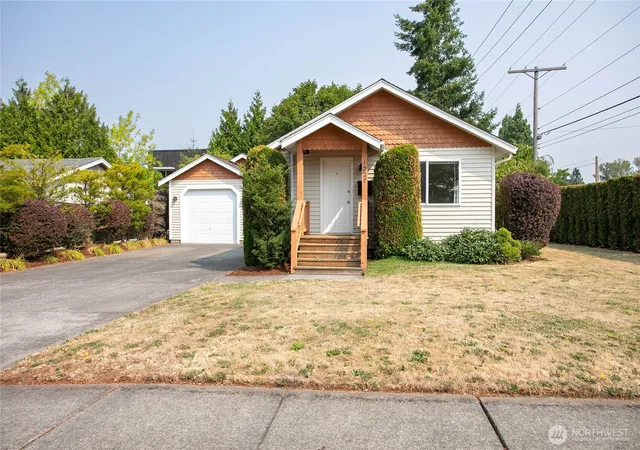 Photo 2 of Single family home for sale at 1227 E Indiana St, Bellingham, WA 98226 | MLS# NWM2575173 | Listing updated on 2026-09-23