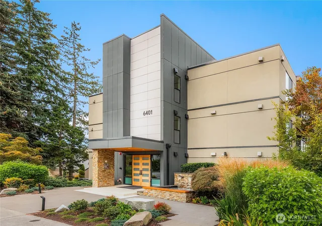 Photo 2 of Condo for sale at 6401 Lake Washington Blvd Ne #307, Kirkland, WA 98033 | MLS# NWM2575180 | Listing updated on 2026-09-29