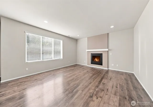 Photo 3 of Sale Pending at 9901 13Th St Se, Lake Stevens, WA 98258 | MLS# NWM2575182 | Listing updated on 2026-10-01