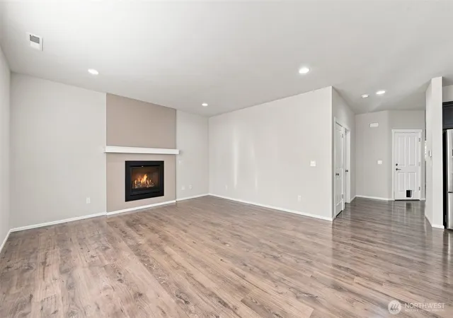 Photo 4 of Sale Pending at 9901 13Th St Se, Lake Stevens, WA 98258 | MLS# NWM2575182 | Listing updated on 2026-10-01