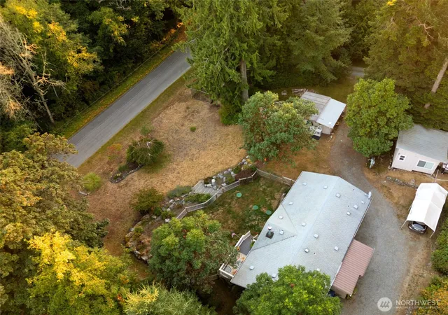 Photo 4 of Sale Pending at 7037 Holiday Blvd, Anacortes, WA 98221 | MLS# NWM2575189 | Listing updated on 2026-09-22