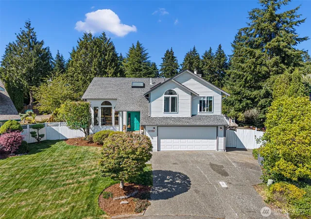 Photo 1 of Sale Pending at 10247 Hamilton Pl Nw, Silverdale, WA 98383 | MLS# NWM2575193 | Listing updated on 2026-10-01