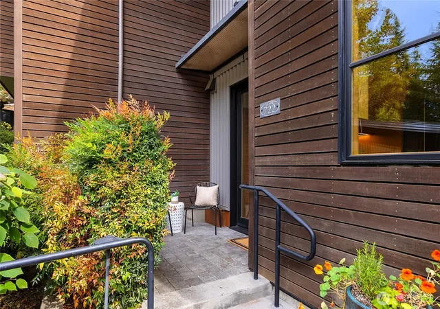 Photo 2 of Townhouse for sale at 722 Ne Vineyard Ln #L102, Bainbridge Island, WA 98110 | MLS# NWM2575194 | Listing updated on 2026-09-30