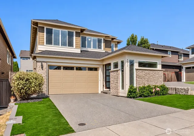 Photo 1 of Single family home for sale at 4033 168th Pl Se, Bothell, WA 98012 | MLS# NWM2575205 | Listing updated on 2026-10-02