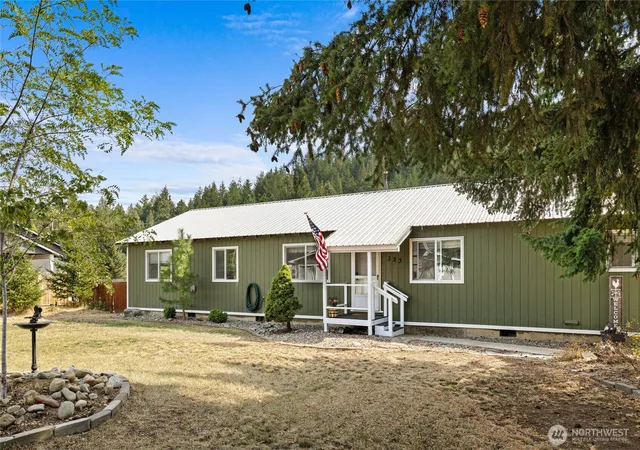 Photo 1 of Single family home for sale at 323 Madison Ave, South Cle Elum, WA 98943 | MLS# NWM2575207 | Listing updated on 2026-09-25