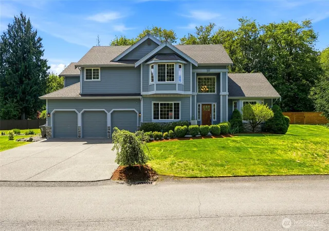Photo 1 of Single family home for sale at 8206 211th Ave Se, Snohomish, WA 98290 | MLS# NWM2575244 | Listing updated on 2026-10-01