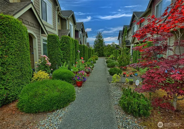 Photo 2 of Townhouse for sale at 14023 34th Dr Se #B, Mill Creek, WA 98012 | MLS# NWM2575252 | Listing updated on 2026-09-25