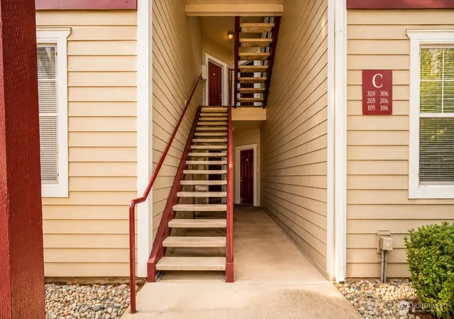 Photo 3 of Condo for sale at 13000 Admiralty Way #C205, Everett, WA 98204 | MLS# NWM2575272 | Listing updated on 2026-09-25